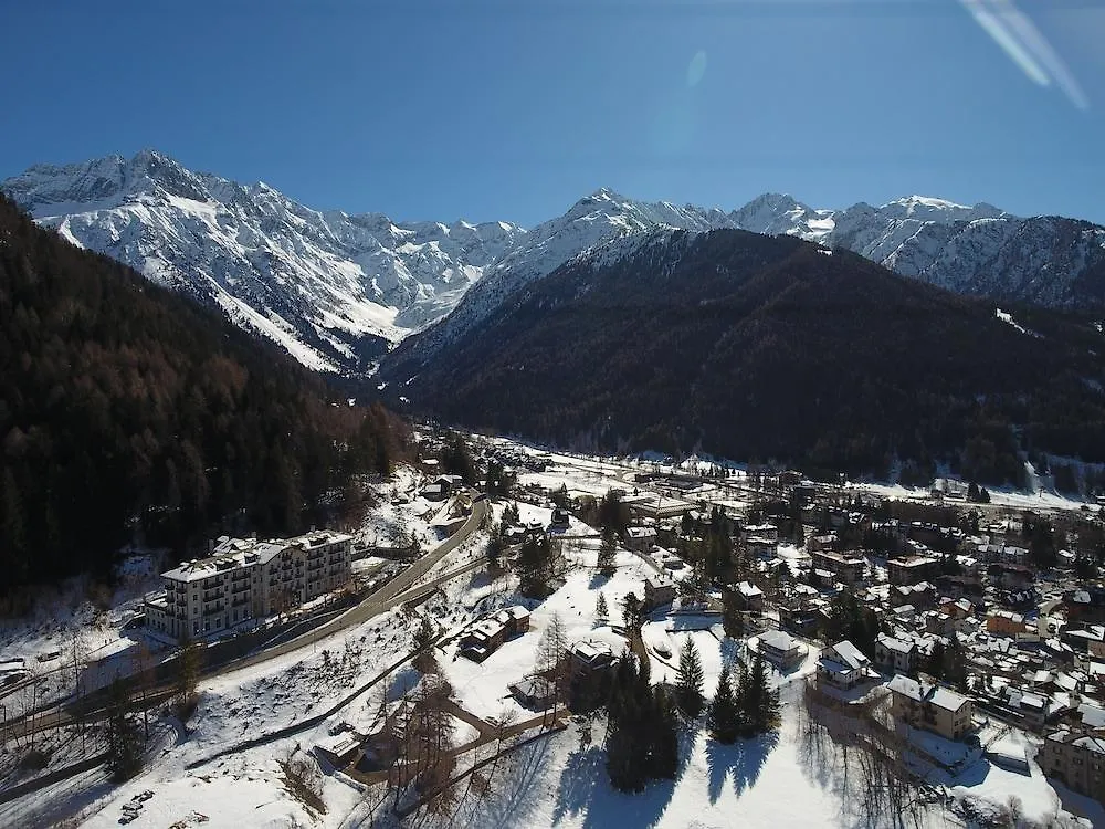*** Resort Aparthotel & Residence Palace Ponte Di Legno Italy