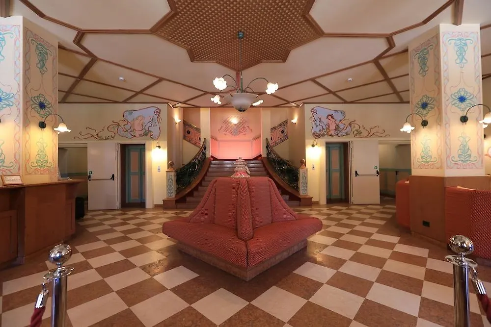*** Resort Aparthotel & Residence Palace Ponte Di Legno Italy