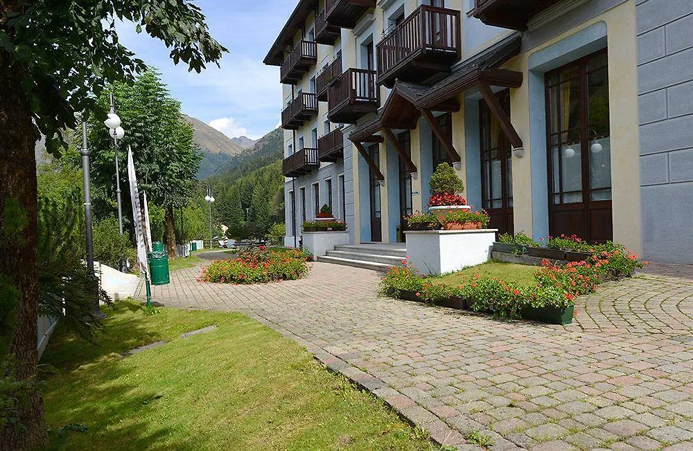Aparthotel & Residence Palace Ponte Di Legno 3*,