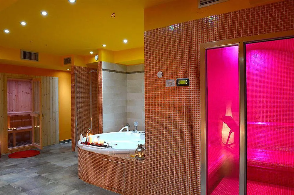 Aparthotel & Residence Palace Ponte Di Legno 3*,  Italy
