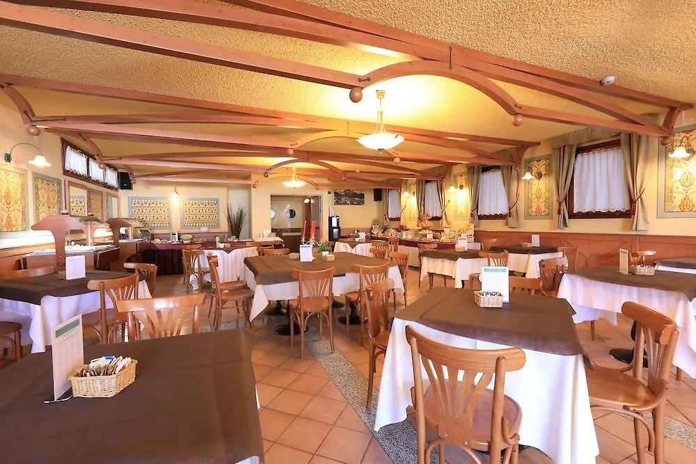 Aparthotel & Residence Palace Ponte Di Legno 3*,