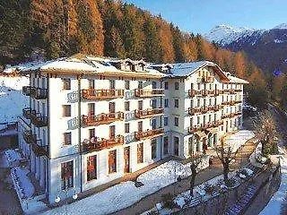Aparthotel & Residence Palace Ponte Di Legno Italy