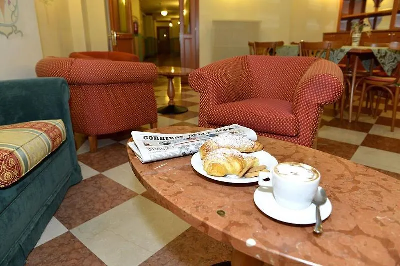 Aparthotel & Residence Palace Ponte Di Legno